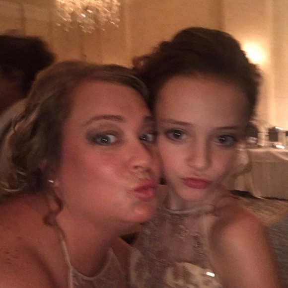 Meet your Posher, Tara - Picture 4 of 4